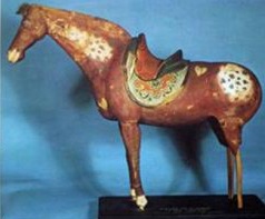 cina tang dynasty cavalli appaloosa statuetta 1.jpg